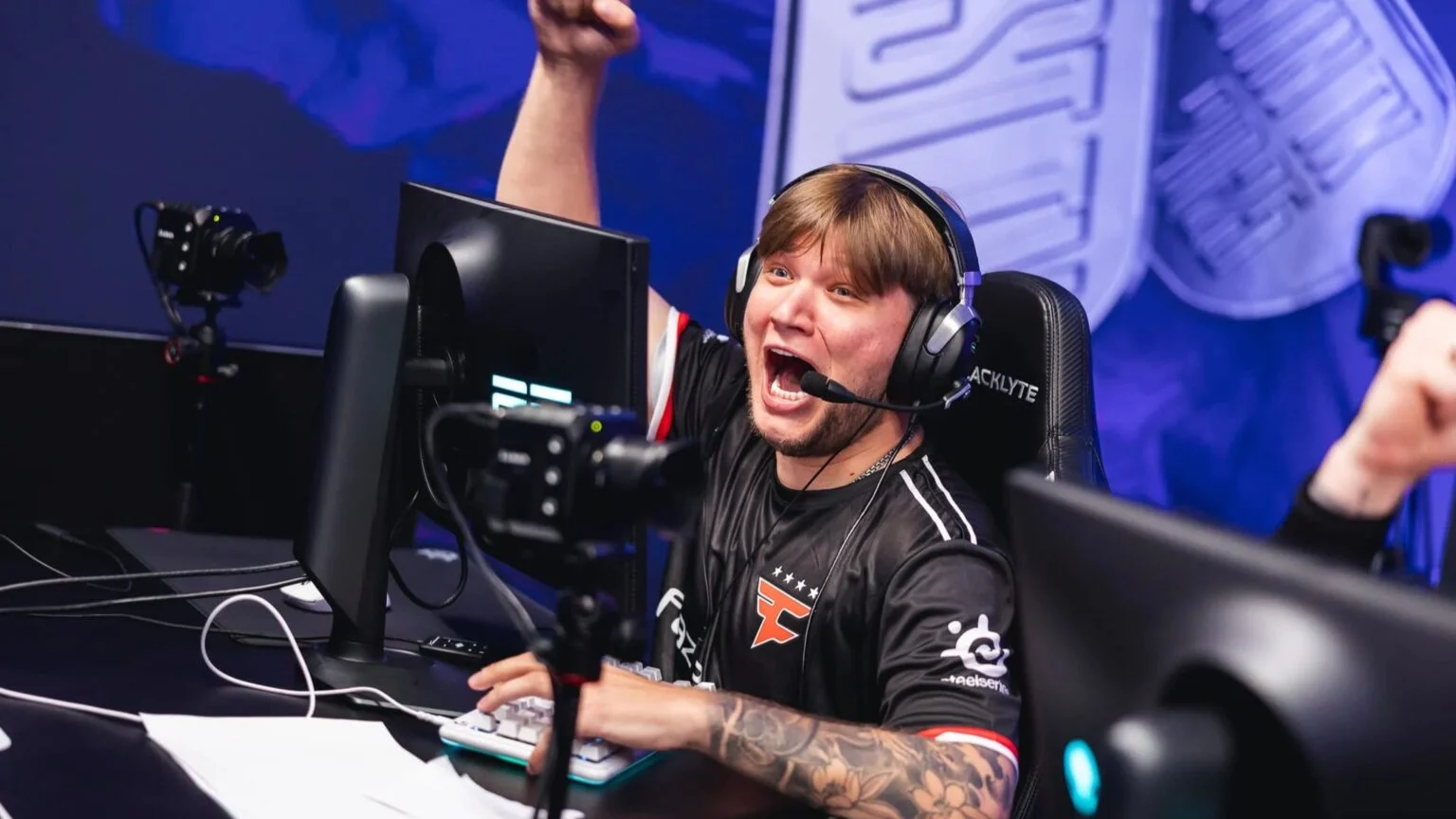 s1mple-1536x864.webp